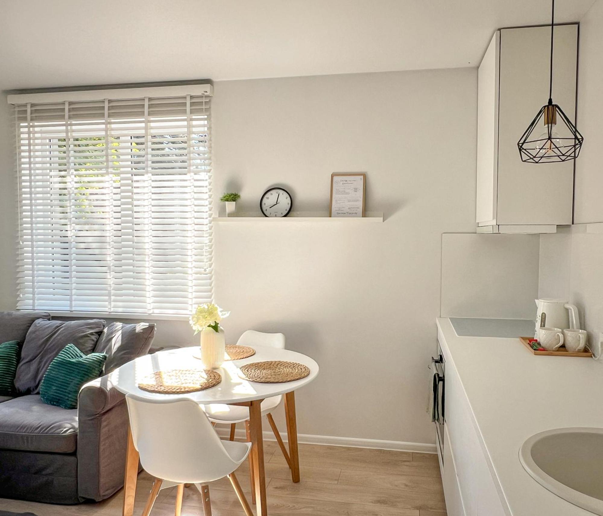 Oakwood Park Apartment Kaunas Exteriör bild